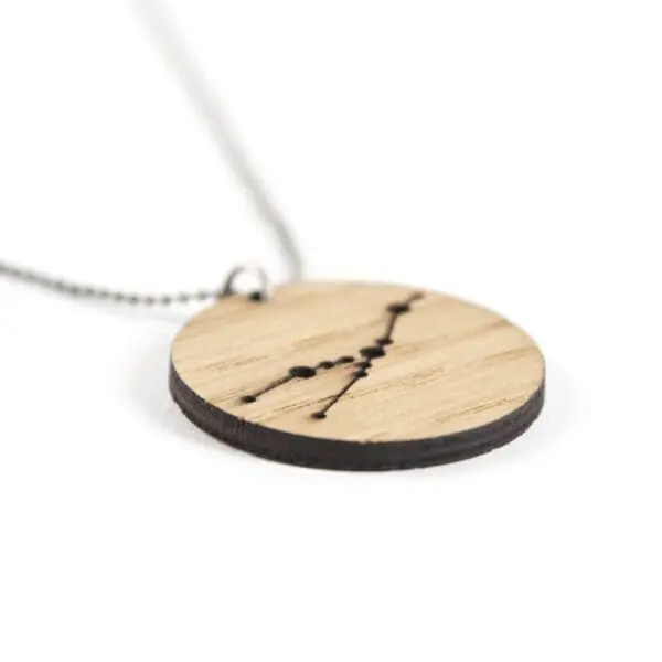 Lasergesneden houten ketting / hanger constellations / sterrenbeeld - Lasercut wooden necklace / pendant constellations