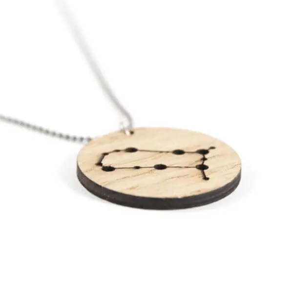 Lasergesneden houten ketting / hanger constellations / sterrenbeeld - Lasercut wooden necklace / pendant constellations