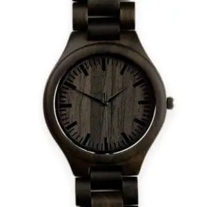 stoer en robuust houten horloge