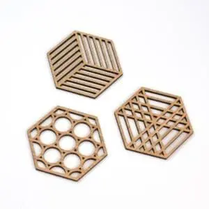 Geometrische houten onderzetters