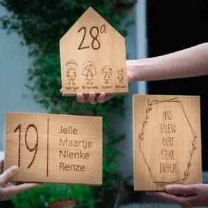 houten naambord graveren - houten naamplaatje met tekst - Maak je eigen ontwerp