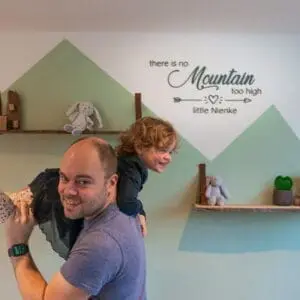 Houten letters babykamer