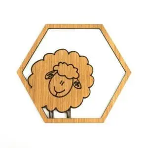 Houten wanddecoratie kinderkamer hexagon 6 hoek schaap