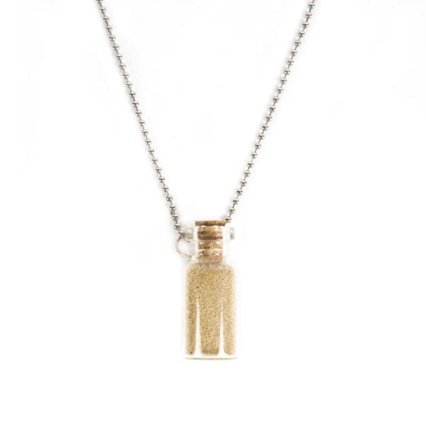 Ketting met mini flesje - message in a bottle - Necklace with a mini bottle - Message in a bottle